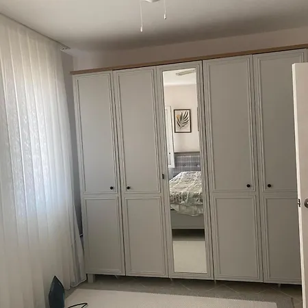 Apartment Comarlik Cad